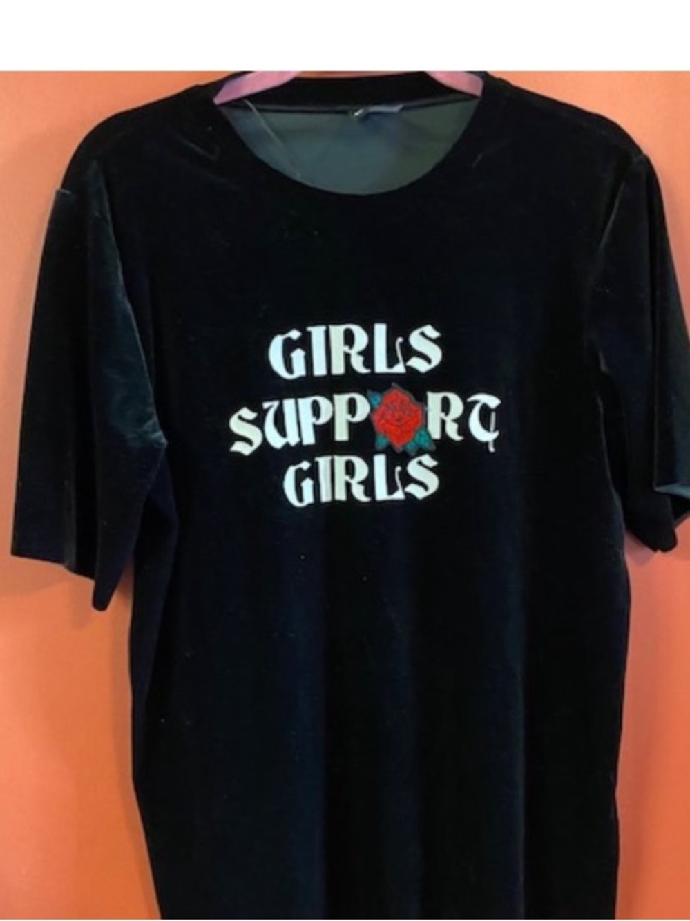 H&M Divided "Girls Support Girls" Velvety Short Sleeved Tee